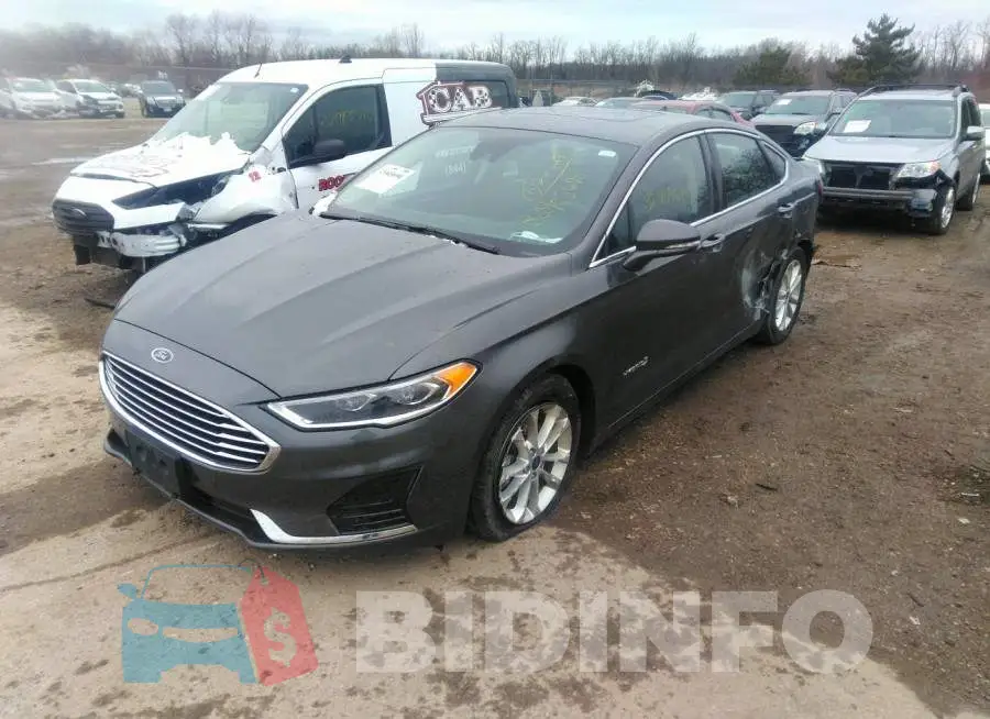 3FA6P0MU8KR195325 Photo# 2