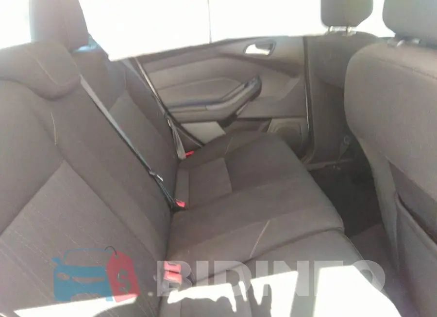 1FADP3K23JL272500 Photo# 8
