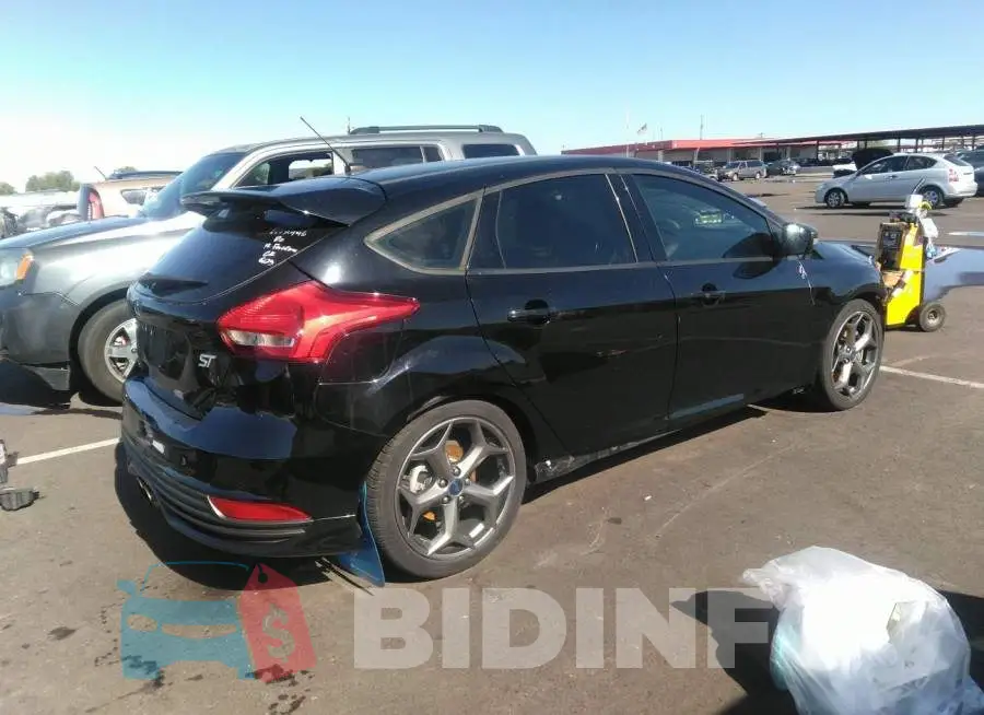 1FADP3L92JL260821 Photo# 4