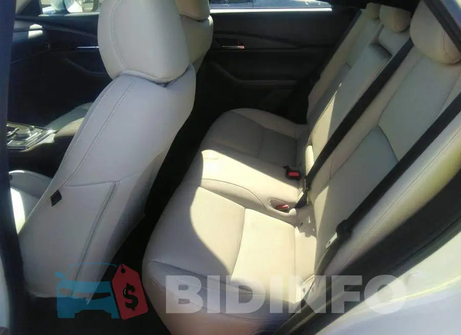 3MVDMBDL2MM315356 Photo# 8