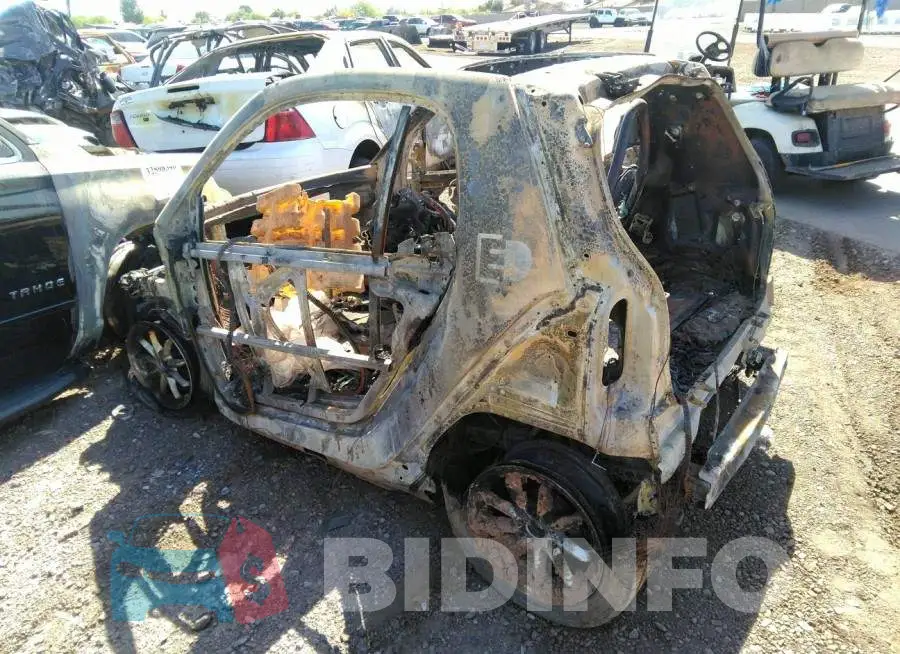 WMEEJ9AA4FK824435 Photo# 3