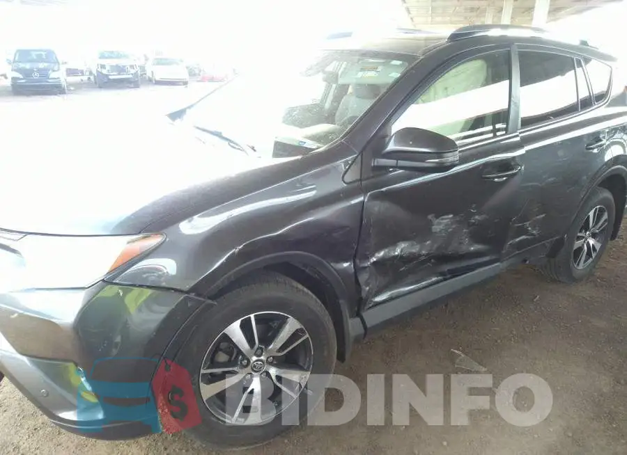 JTMWFREV8HD096529 Photo# 6