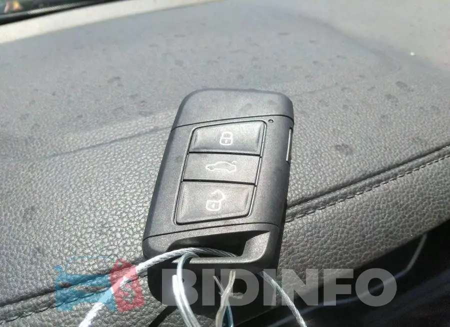 3VWEM7BU6NM007894 Photo# 11