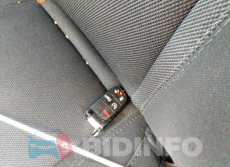 2C3CDXJG3KH710678 Photo# 11