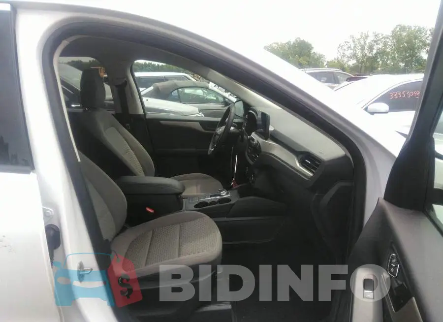 1FMCU9G68NUA30536 Photo# 5