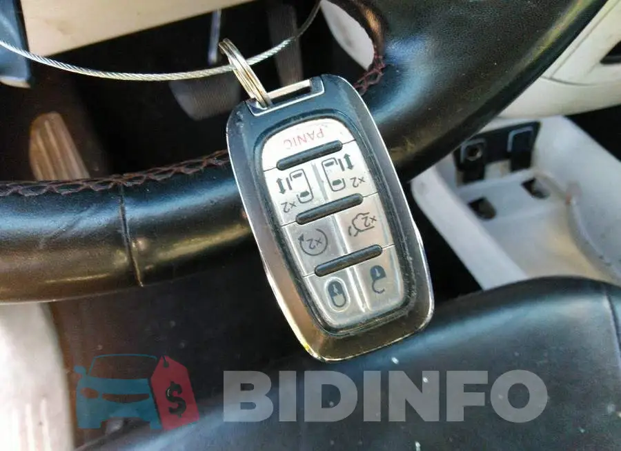 2C4RC1BGXKR650171 Photo# 11