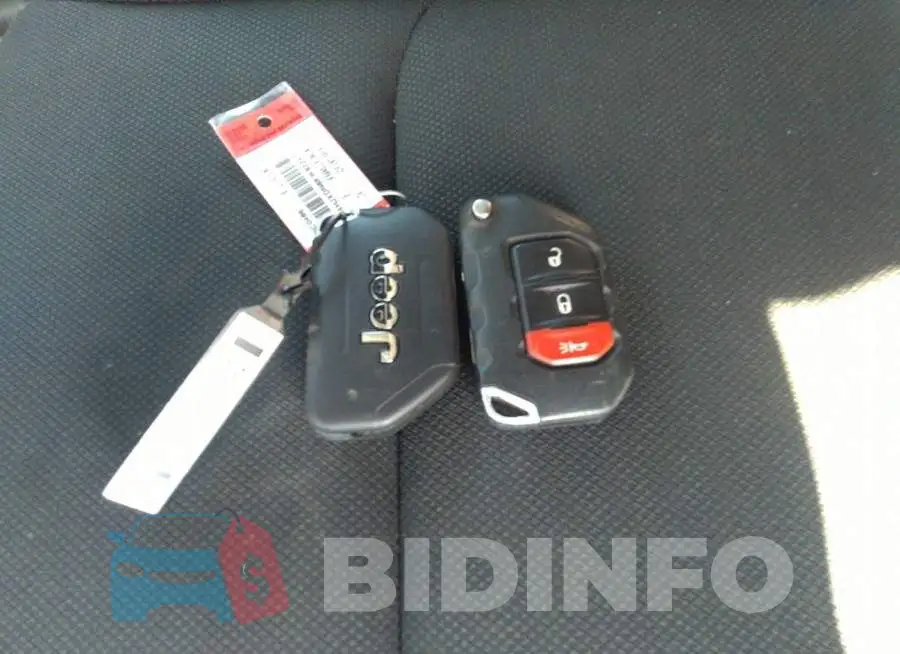 1C4HJXDN6KW622472 Photo# 11