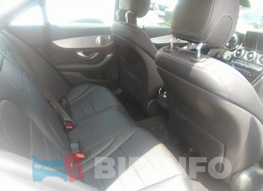 55SWF4KB4GU109215 Photo# 8