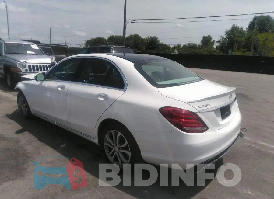 55SWF4KB4GU109215 Photo# 3