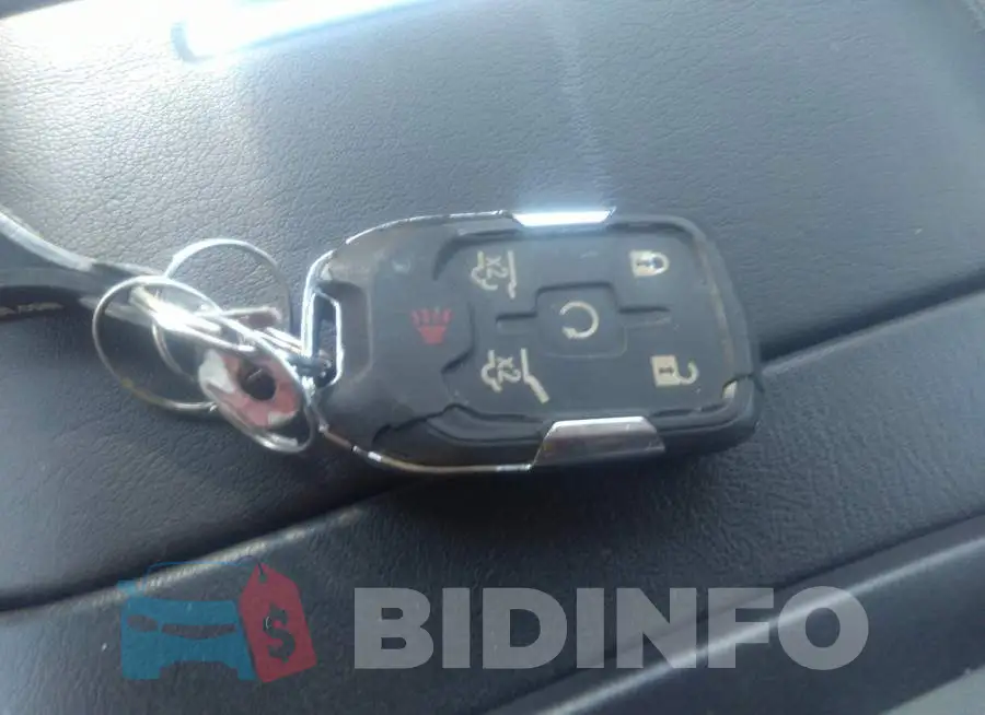 1GNSKJKC9GR350059 Photo# 11