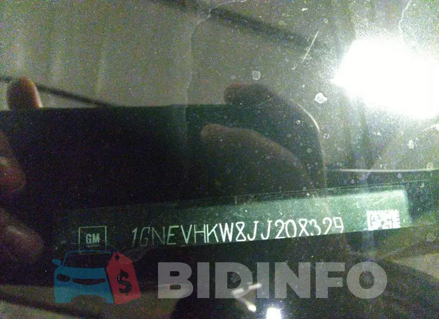 1GNEVHKW8JJ208329 Photo# 9