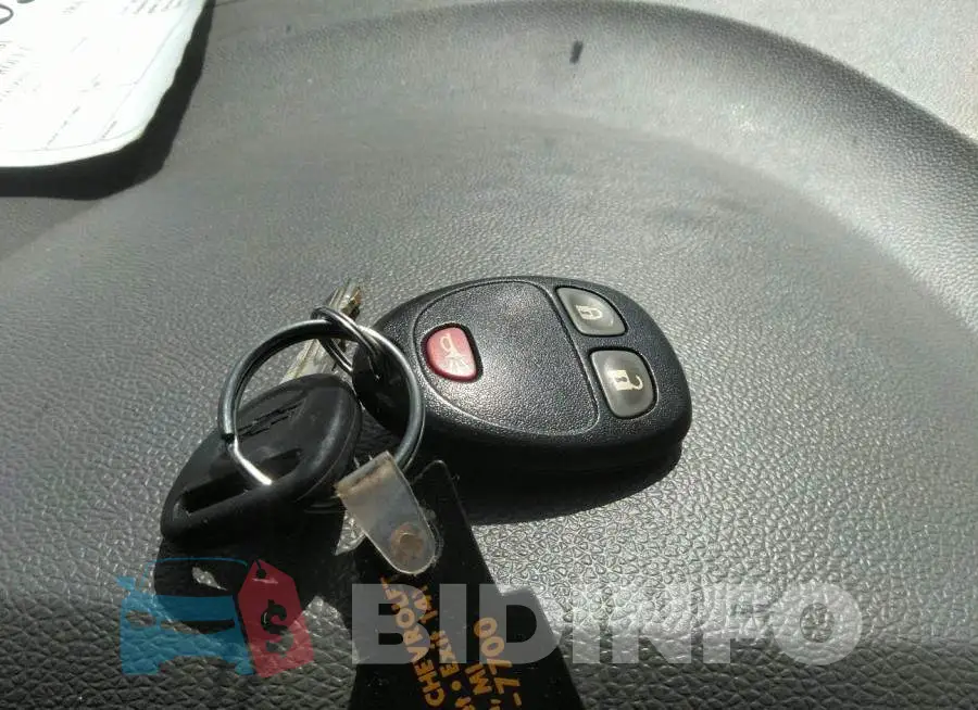 1GNKRFKD0HJ327352 Photo# 11