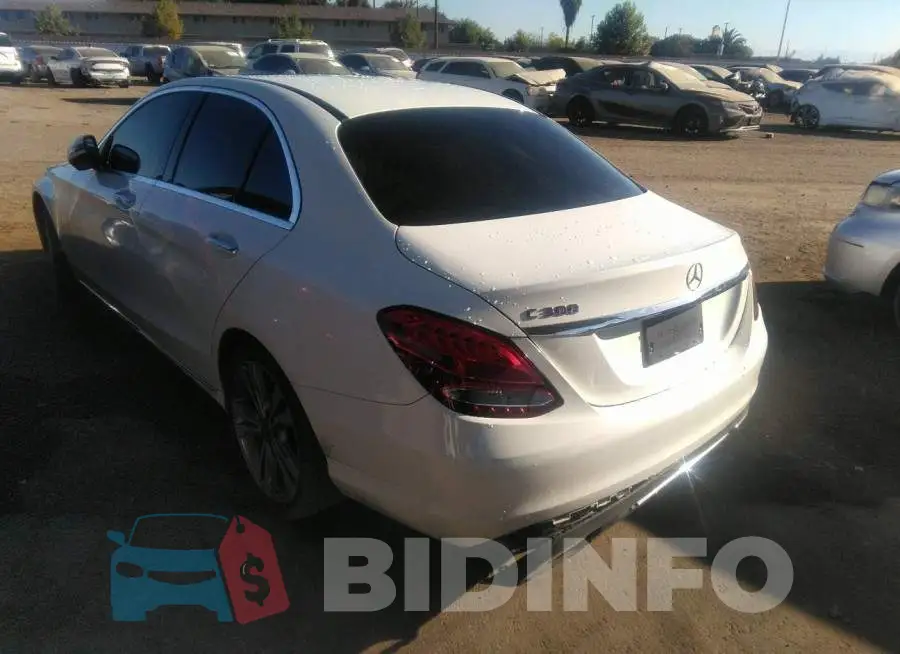 55SWF4JB8JU262589 Photo# 3
