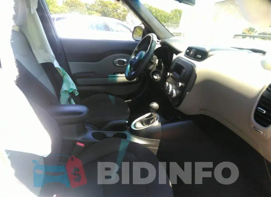 KNDJN2A20G7276181 Photo# 5