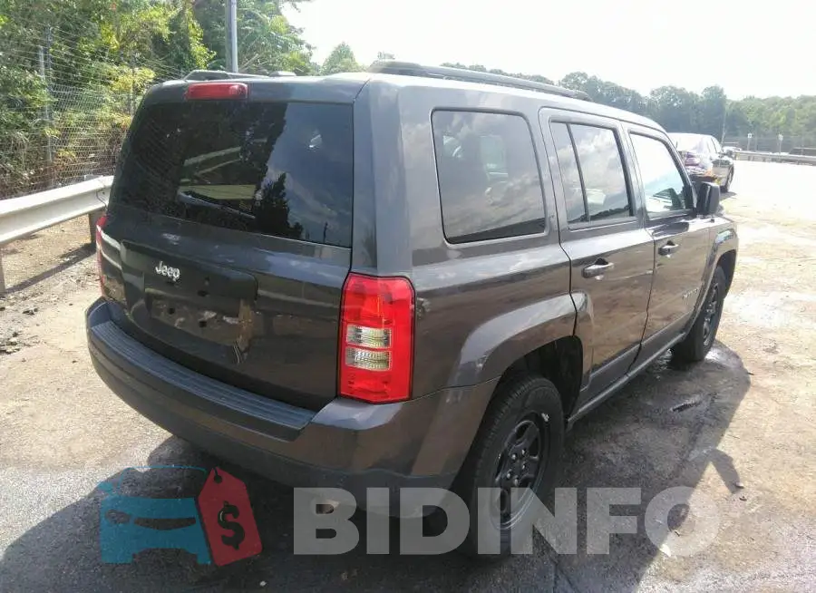 1C4NJPBB8GD601704 Photo# 4