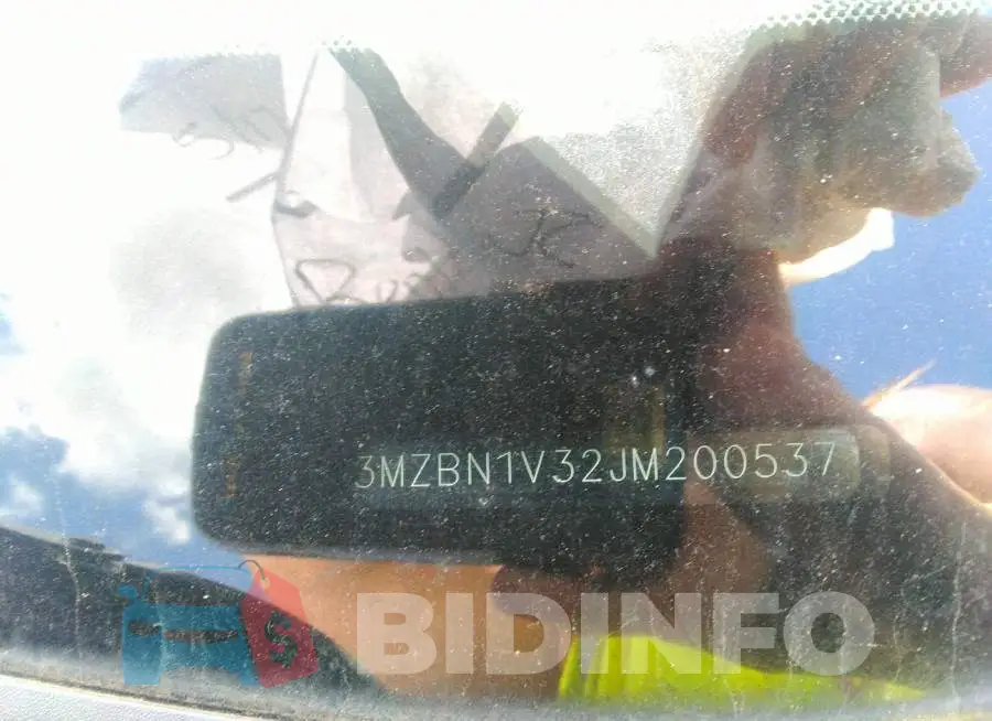 3MZBN1V32JM200537 Photo# 9