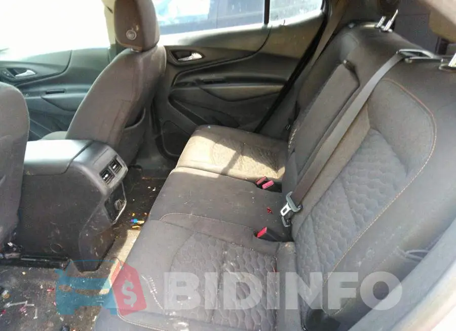 2GNAXSEV0J6265582 Photo# 8