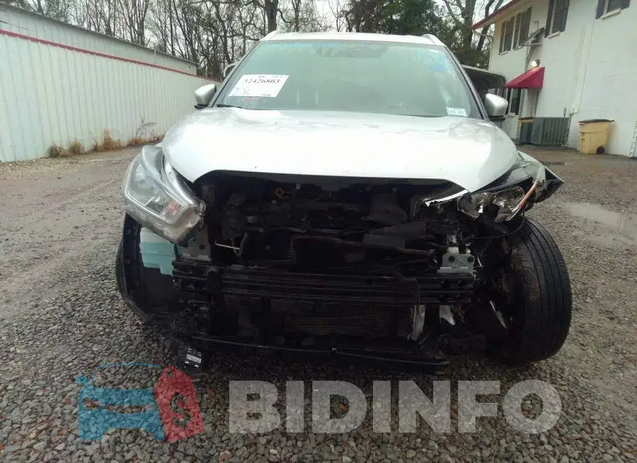 3N1CP5CU7JL516240 Photo# 6