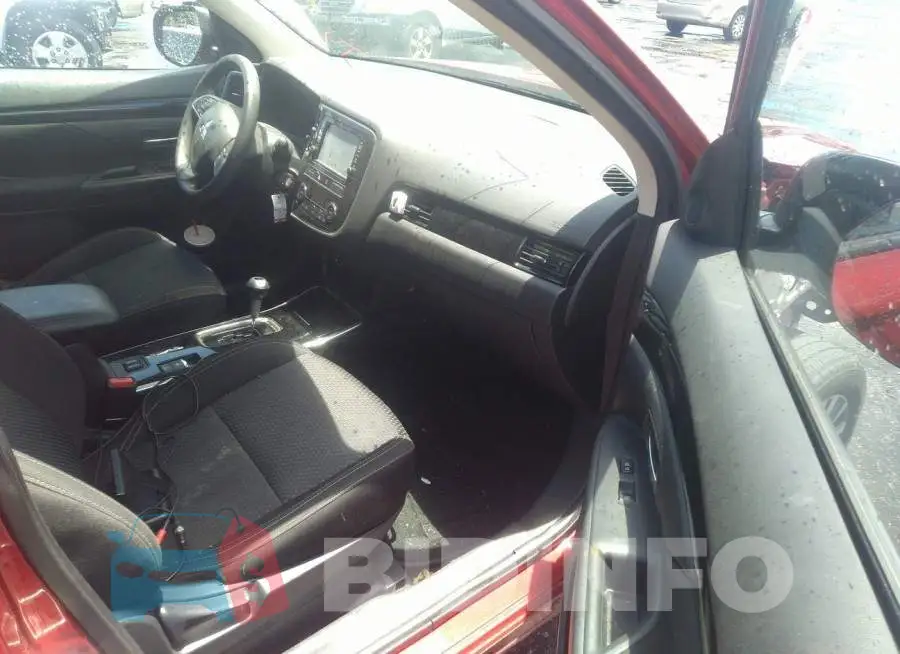 JA4AD2A34KZ054472 Photo# 5