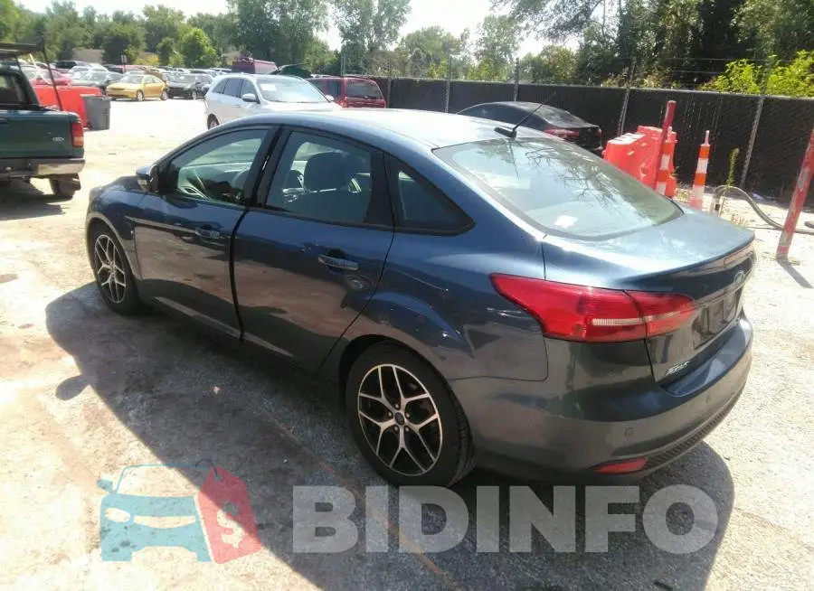 1FADP3H23JL204396 Photo# 3