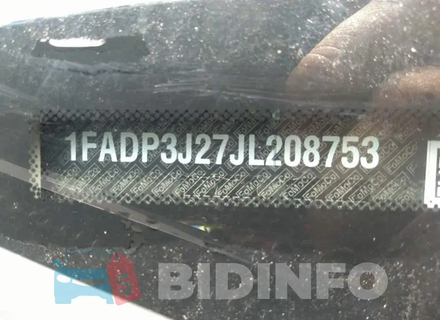 1FADP3J27JL208753 Photo# 9