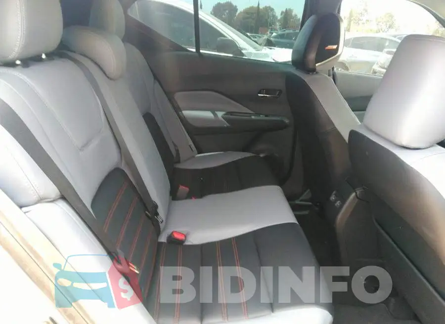 3N1CP5DVXNL503026 Photo# 8