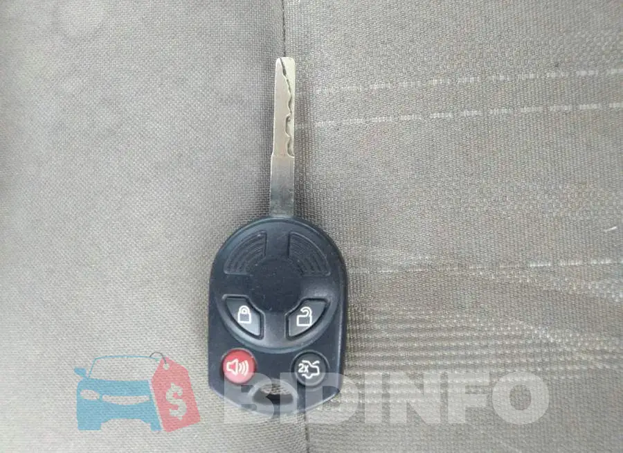 1FADP3K20JL242015 Photo# 11