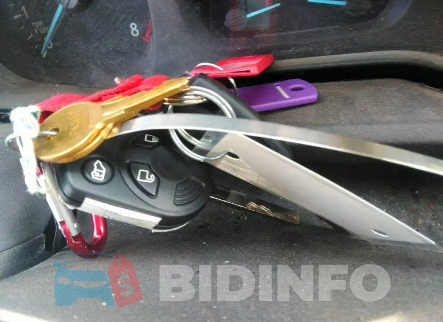 1FTBW2CM6HKA82141 Photo# 11