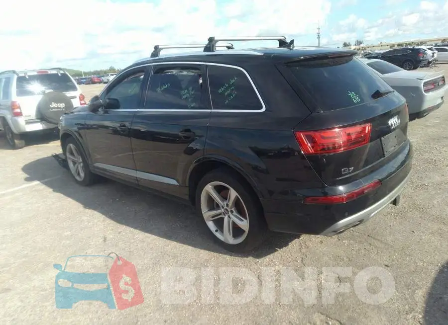 WA1VAAF75KD016827 Photo# 3