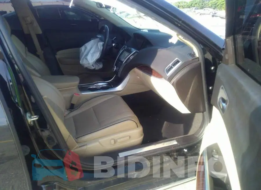 19UUB2F53JA004664 Photo# 5