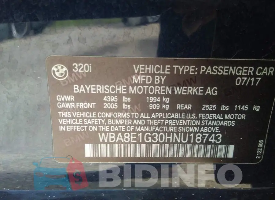 WBA8E1G30HNU18743 Photo# 9