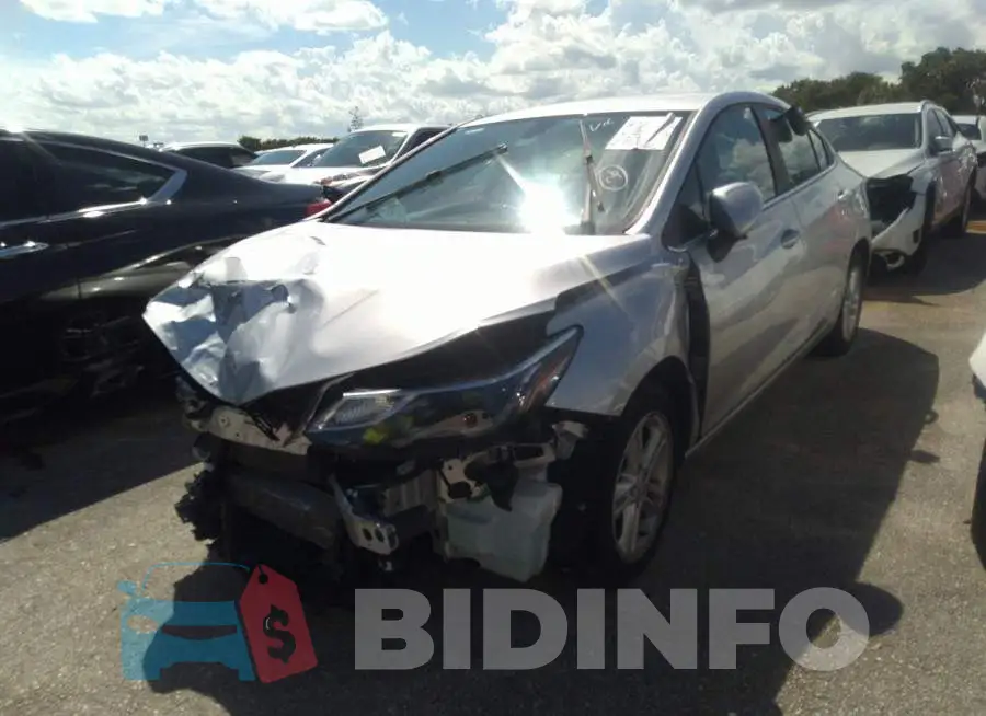 1G1BE5SM5J7171822 Photo# 2