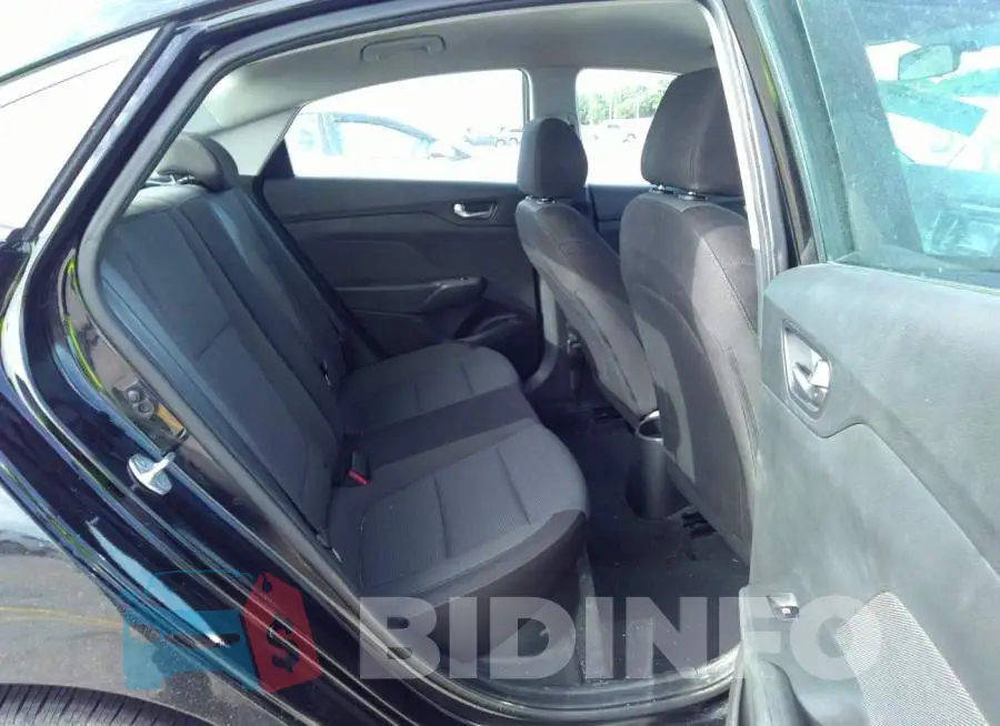 3KPC24A35KE039572 Photo# 8