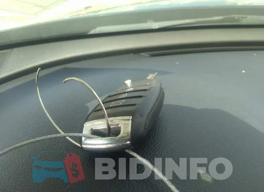 5XXGT4L37JG221677 Photo# 11