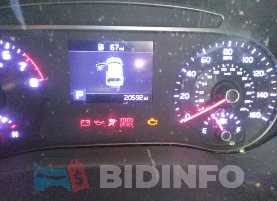 KNDJ23AUXL7013576 Photo# 7