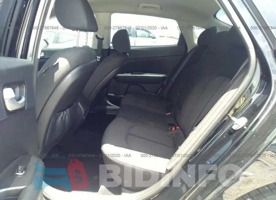 5XXGT4L35GG075949 Photo# 8