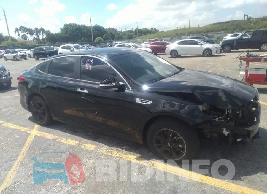 5XXGT4L37JG221677 Photo# 6