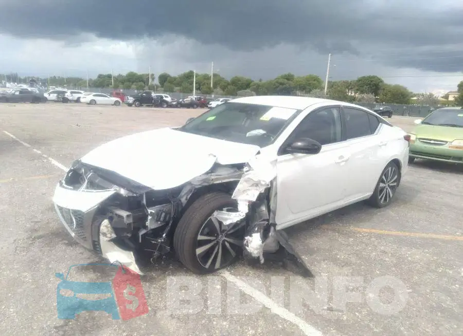 1N4BL4CV3LC150935 Photo# 2