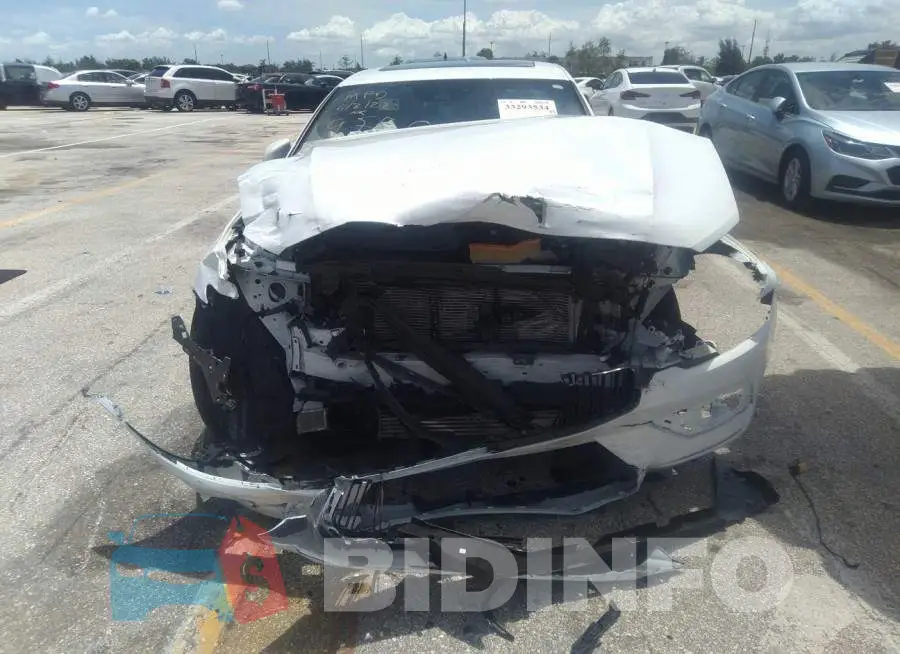 7JR102FK8KG009758 Photo# 6