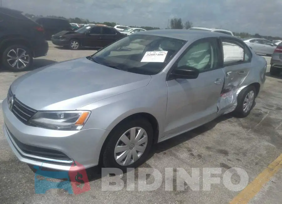 3VW2K7AJXFM417972 Photo# 2