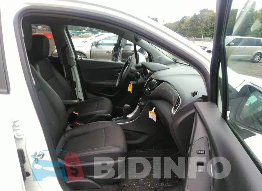KL7CJLSM7MB372065 Photo# 5