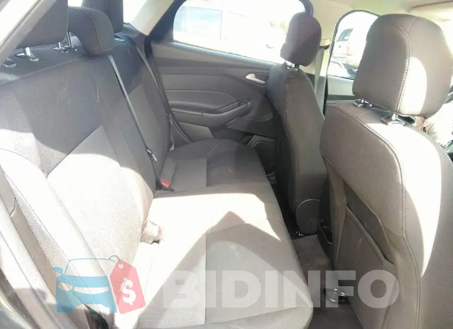 1FADP3FE8HL223257 Photo# 8