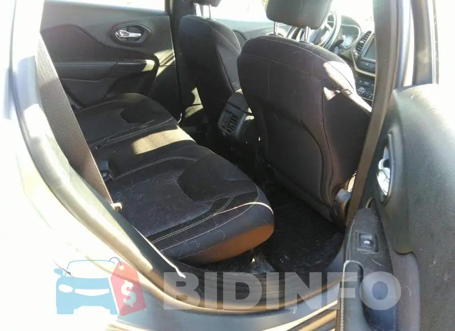 1C4PJMCS6FW571708 Photo# 8