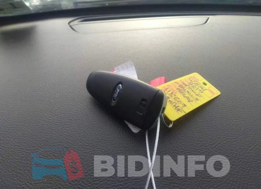 1FAHP2H85HG115609 Photo# 11