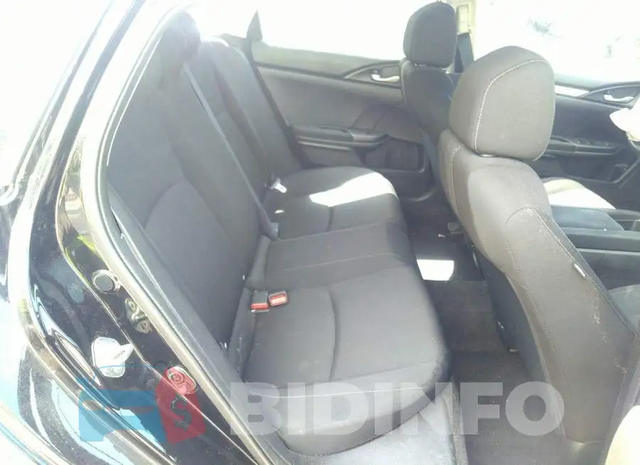 19XFC2F50GE072754 Photo# 8