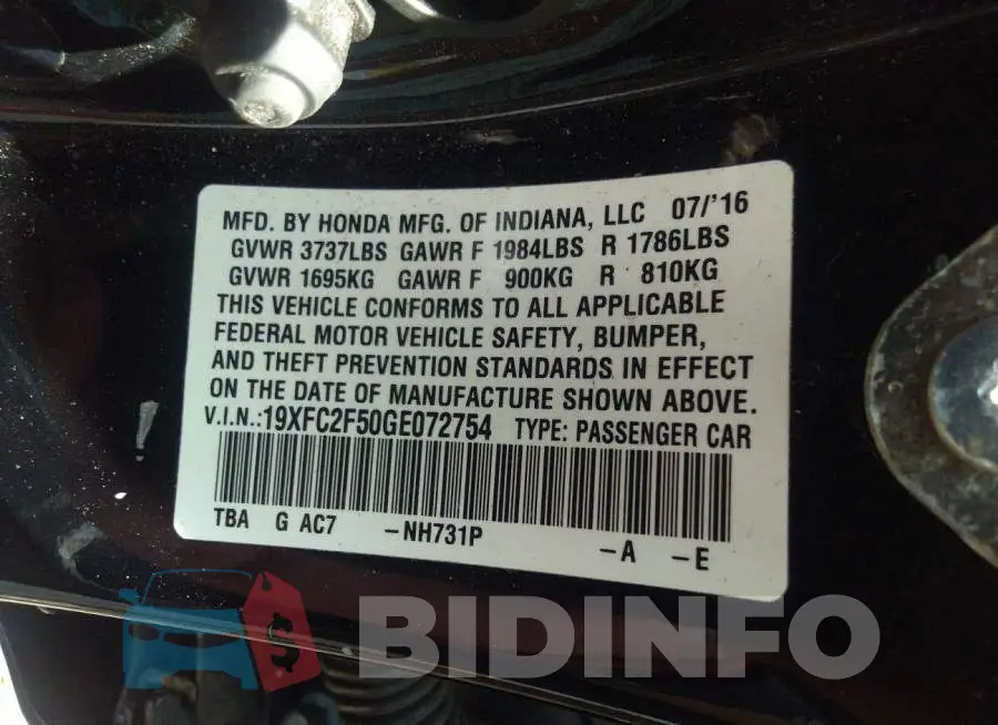 19XFC2F50GE072754 Photo# 9