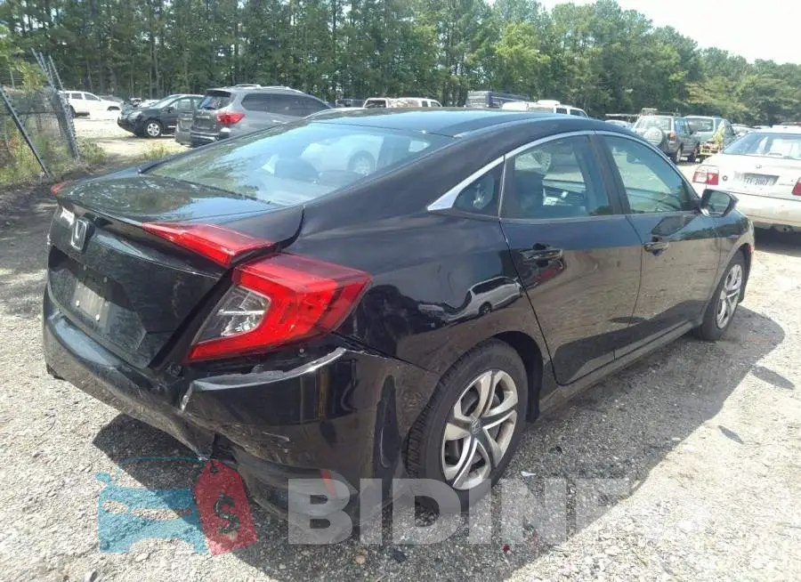 19XFC2F50GE072754 Photo# 4