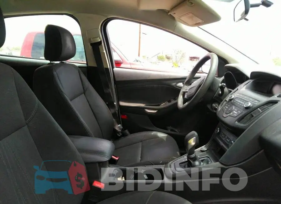 1FADP3K26JL272779 Photo# 5