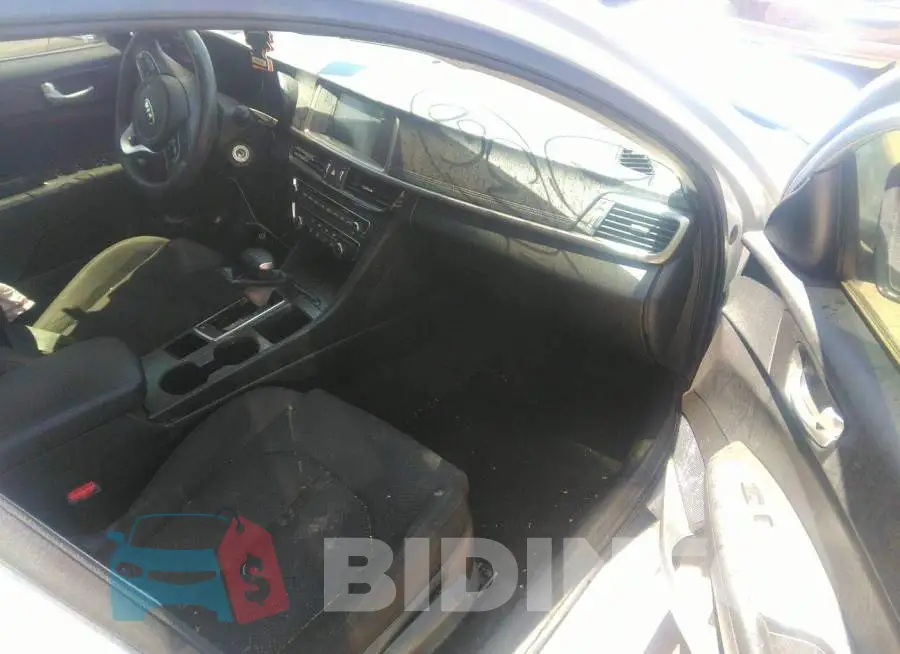 5XXGT4L38JG203429 Photo# 5