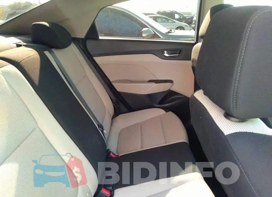 3KPC24A38KE061520 Photo# 8